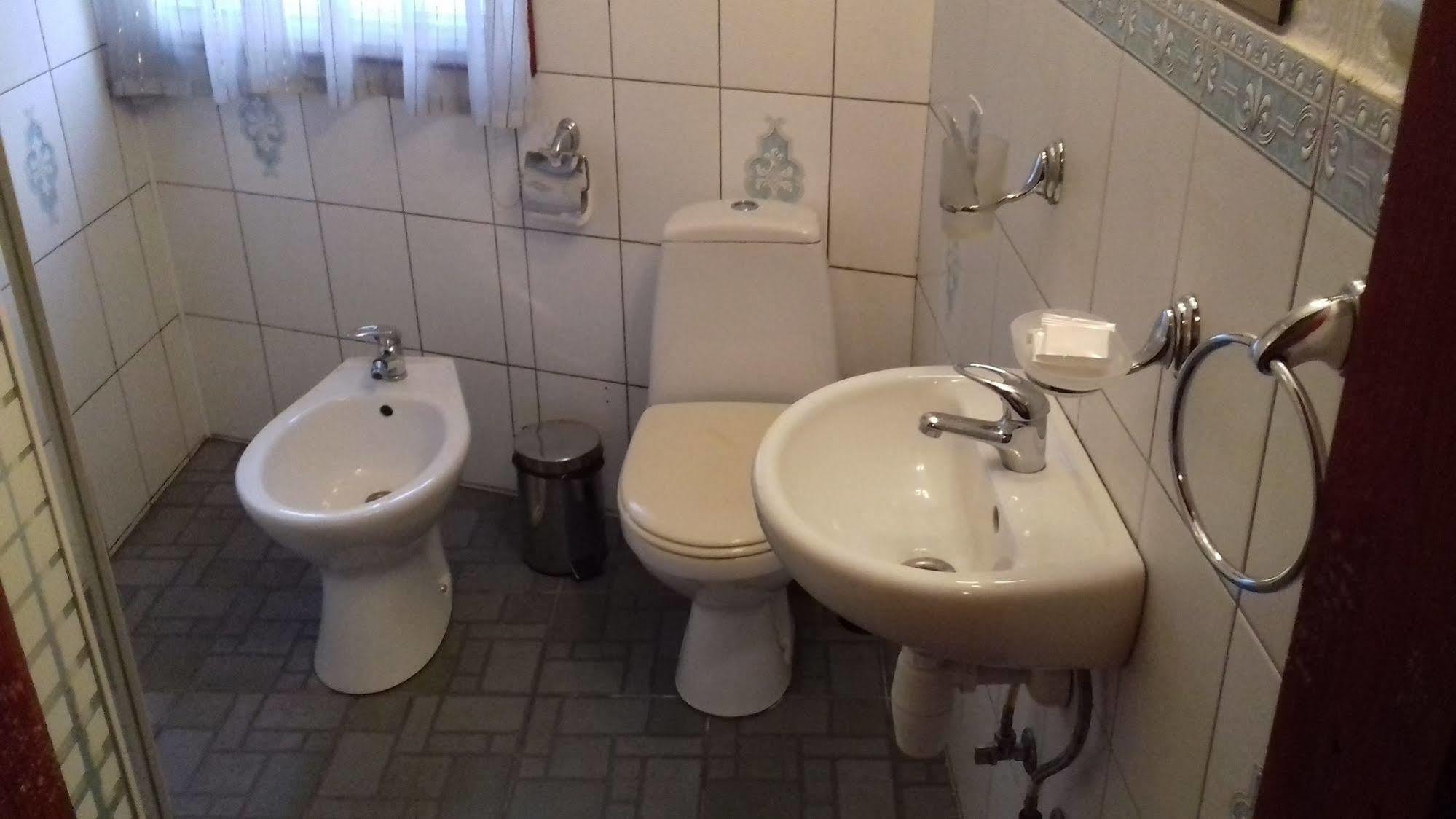 Bogdan Khmelnytskyi Hotel Kiev Ngoại thất bức ảnh